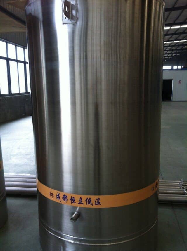 非標(biāo)真空保溫容器正式交付使用